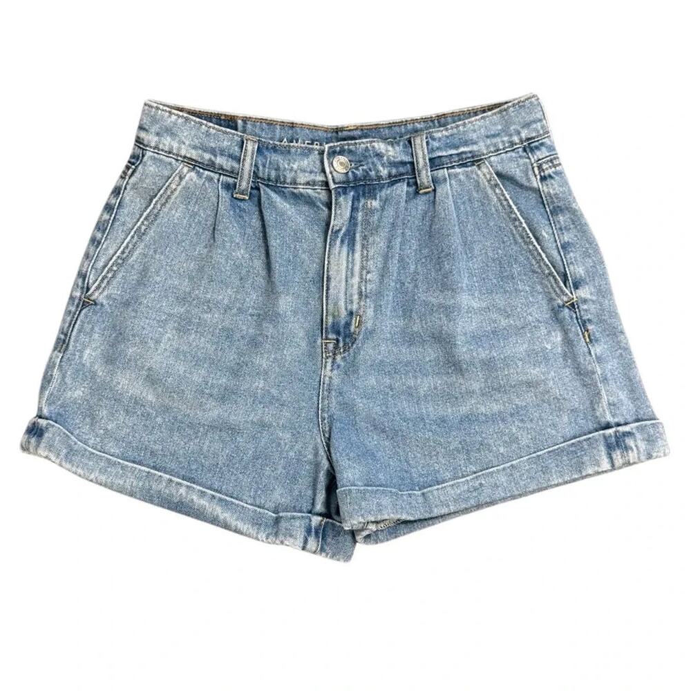 American Eagle Pleated Denim Mom Shorts Light Blue